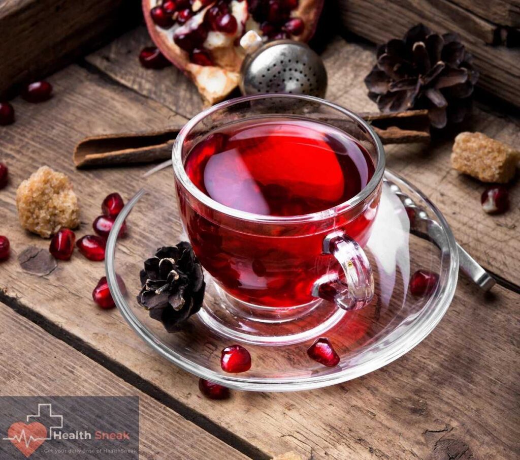 Pomegranate tea has the perfect taste as well as excellent health benefits. When you drink pomegranate tea, you're drinking a delicious fruit that's nutritious.